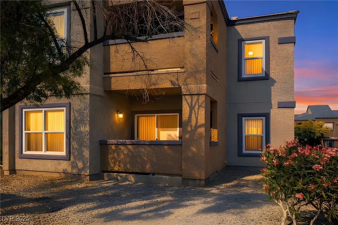 Photo of Listing #2738007