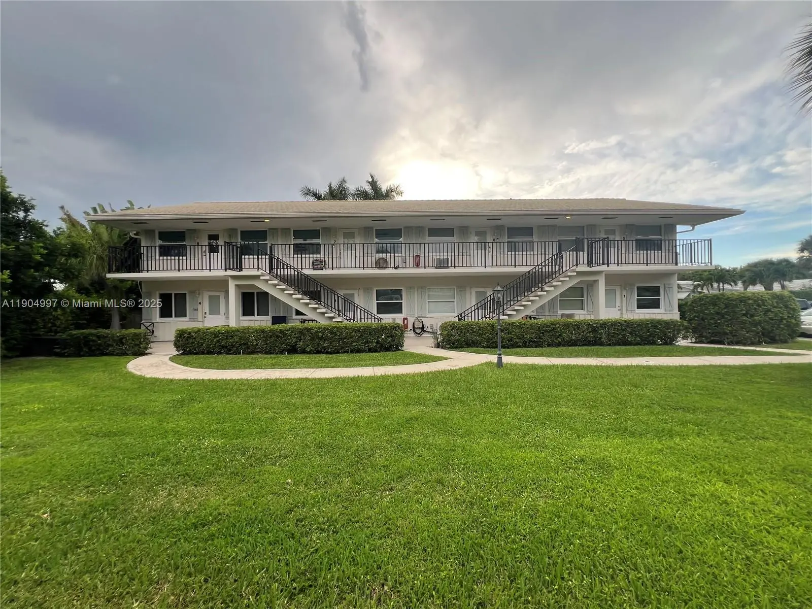 Photo of Listing #A11904997