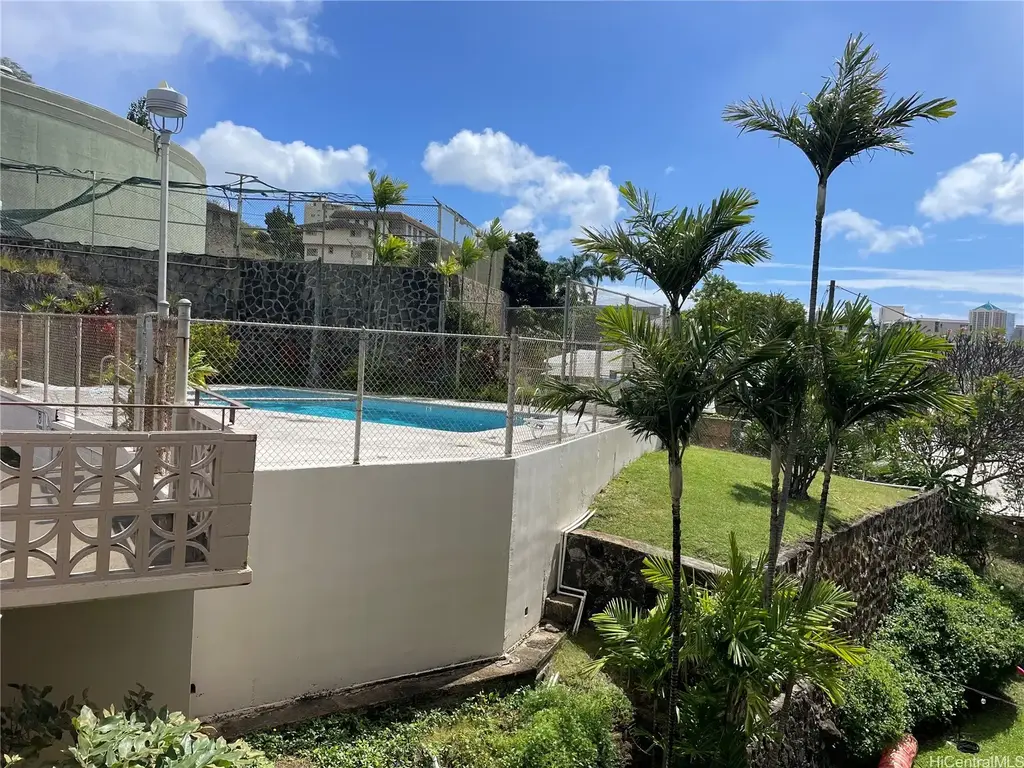 1619 Kamamalu Avenue # 102, Honolulu