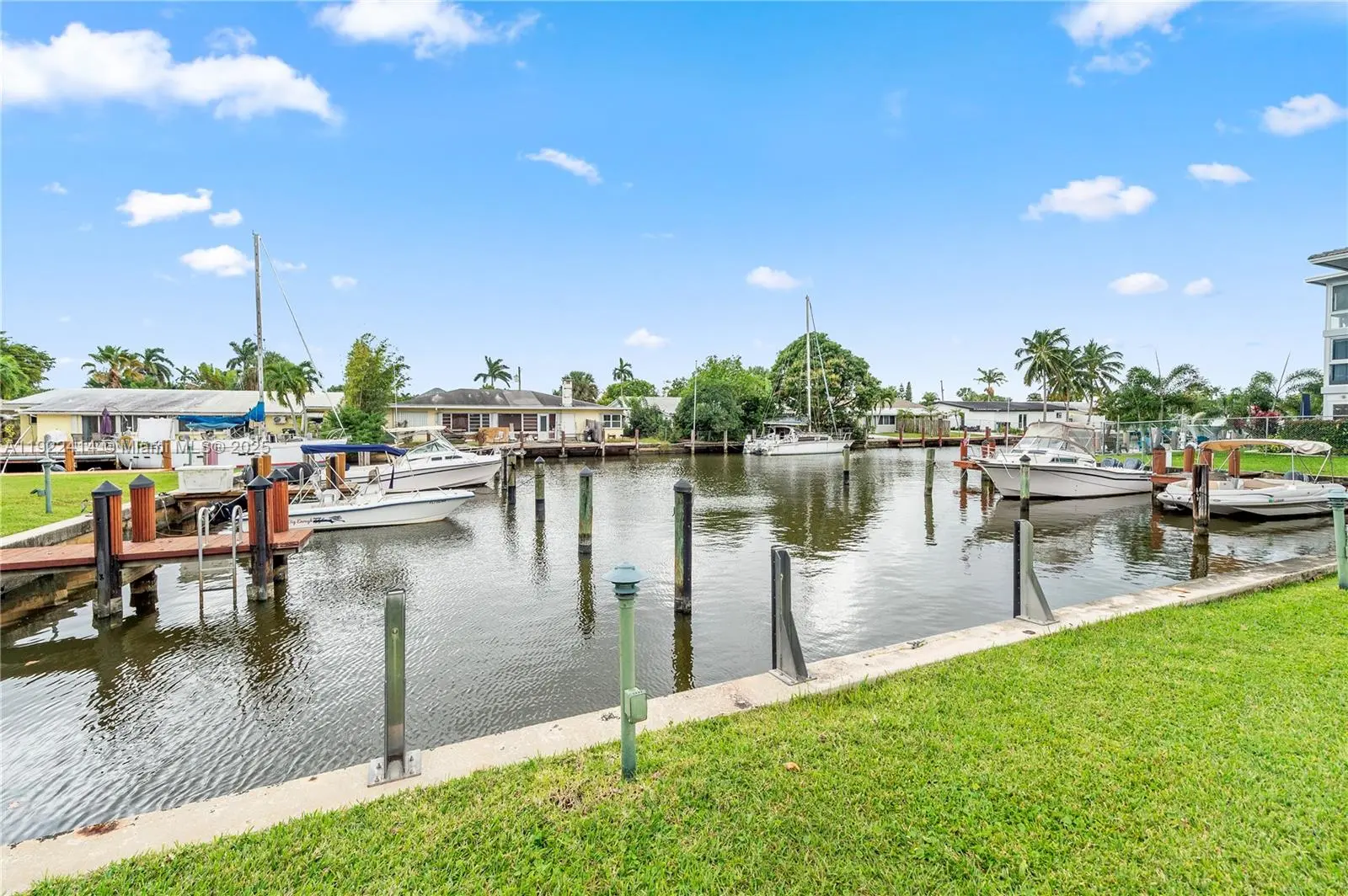 Photo of Listing #A11922414