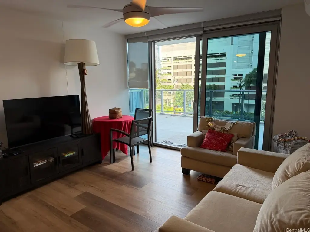 1500 Rycroft Street # 302r, Honolulu