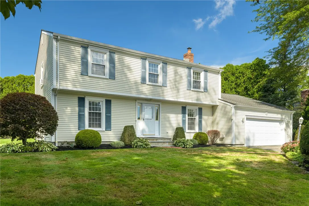 215 Harris Ave, Portsmouth