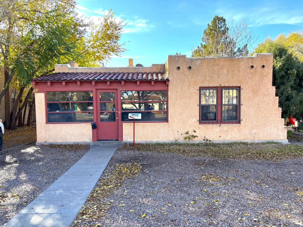 2112 Lead Avenue Se, Albuquerque