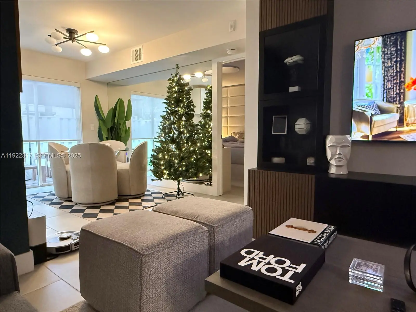 Photo of Listing #A11922317