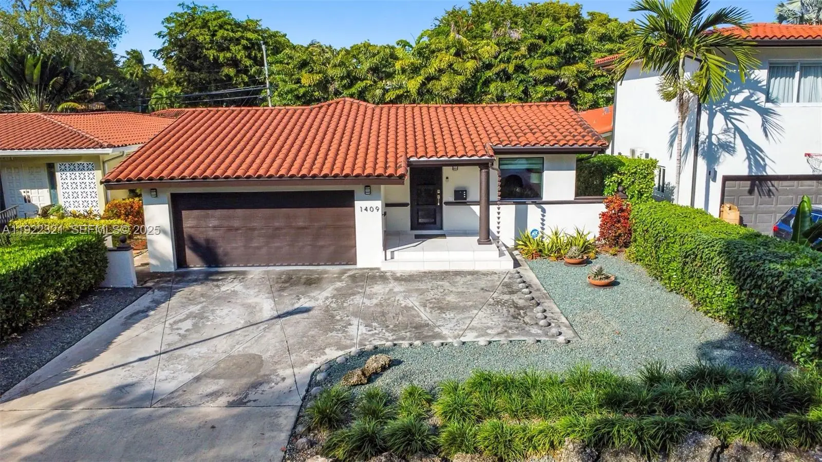 Photo of Listing #A11922321