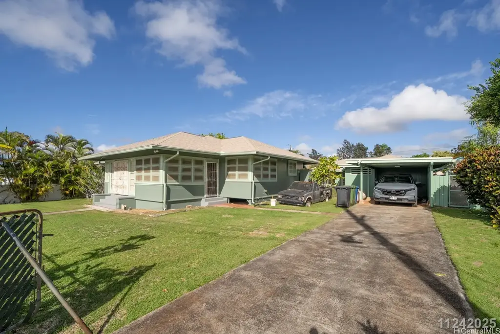 1136 Club Drive, Wahiawa