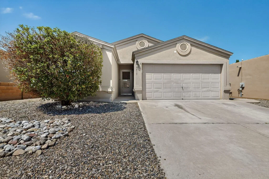 8415 Crimson Ave Nw, Albuquerque