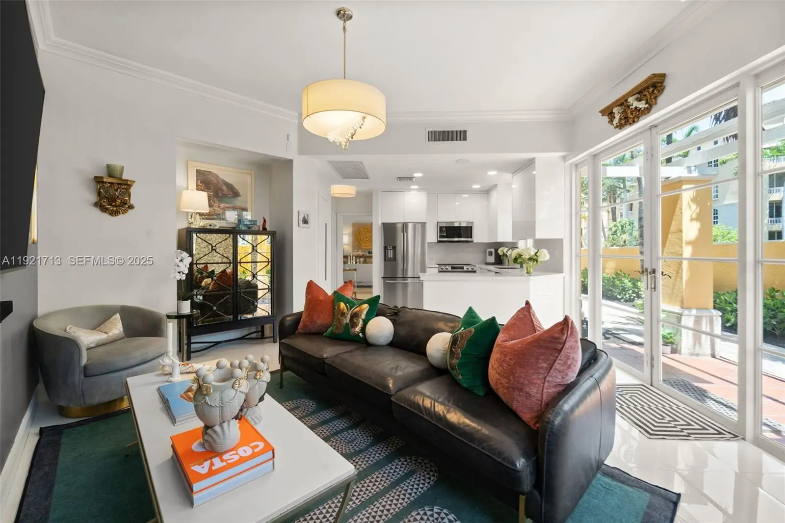 Photo of Listing #A11921713