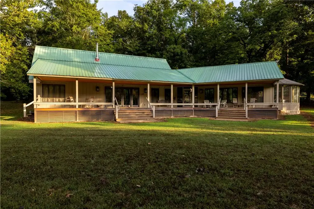 505 Clabber Creek Lane, Yellville