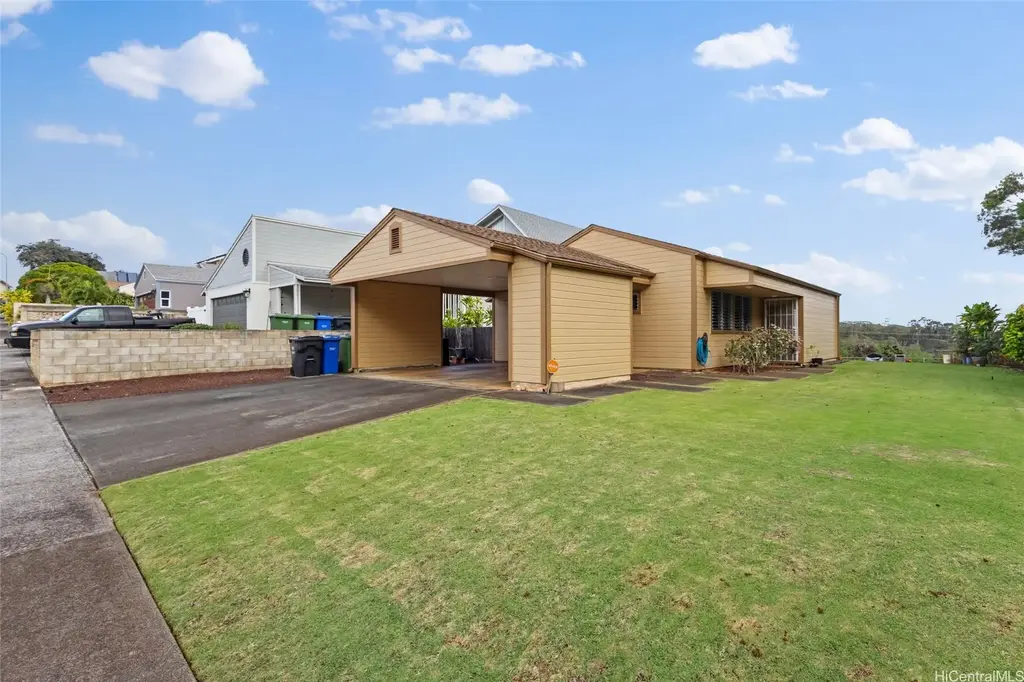 94-441 Mulehu Street, Mililani