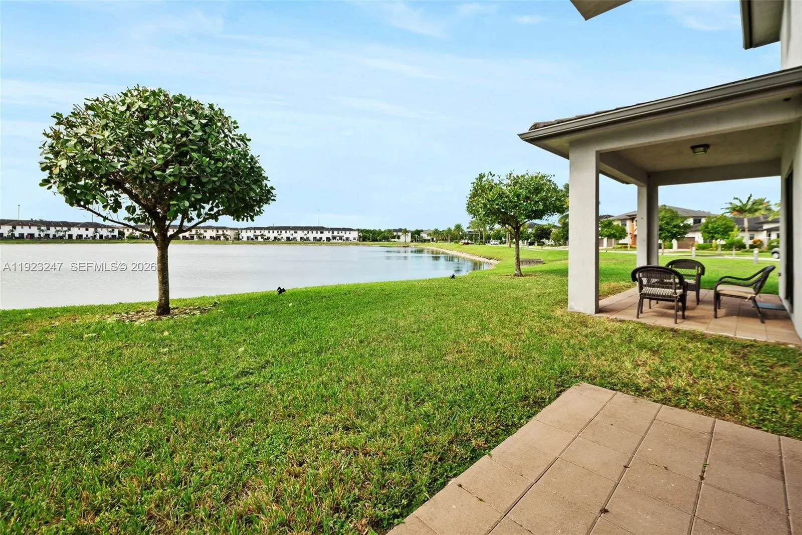 Photo of Listing #A11923247