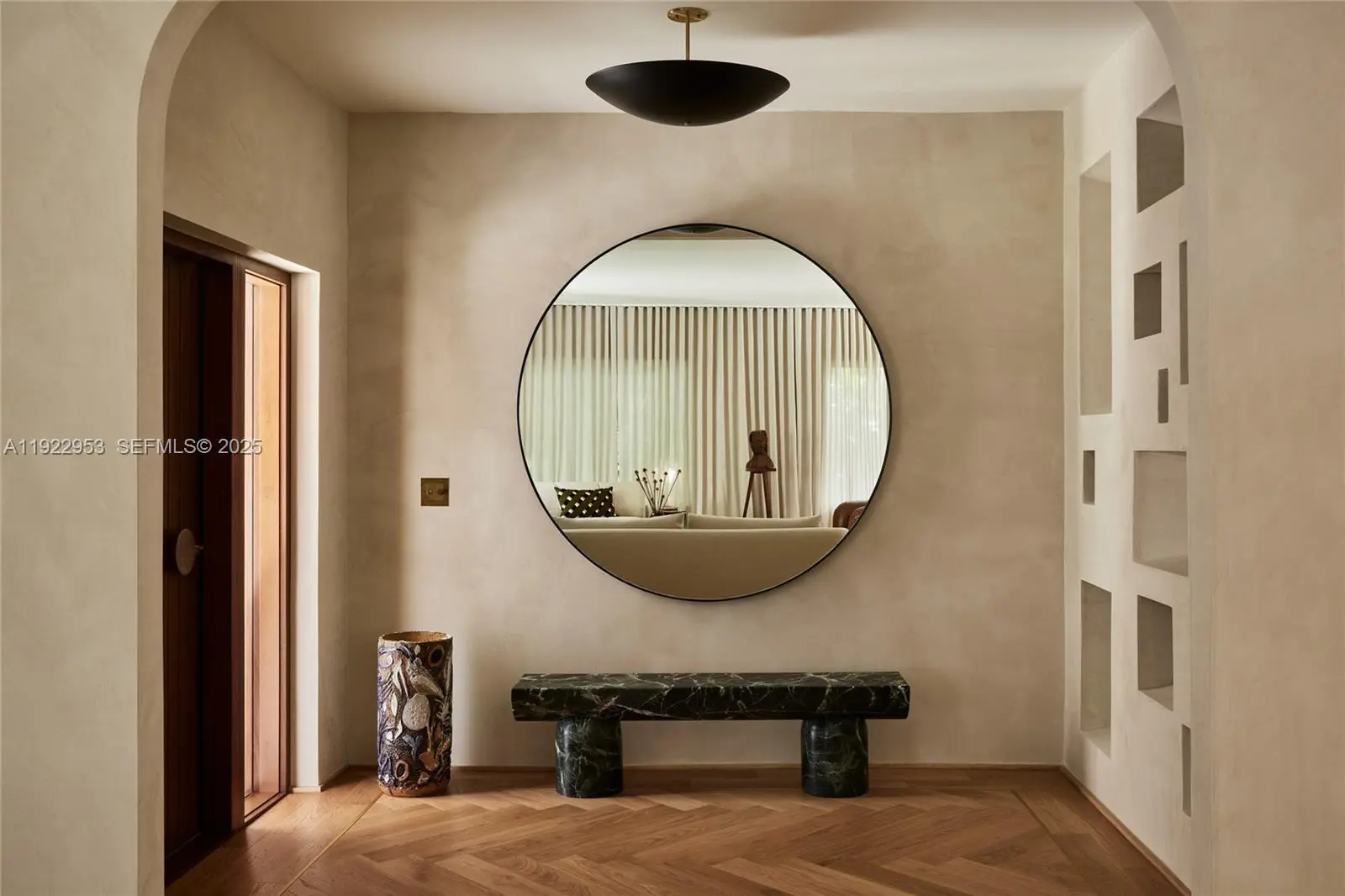 Photo of Listing #A11922953