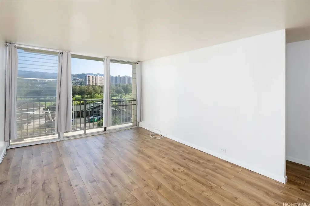 949 Ala Nanala Street # 501, Honolulu