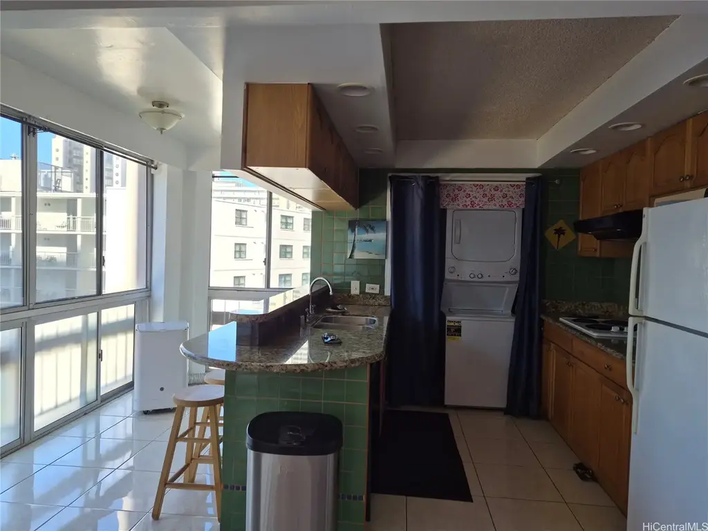 431 Nahua Street # 907, Honolulu