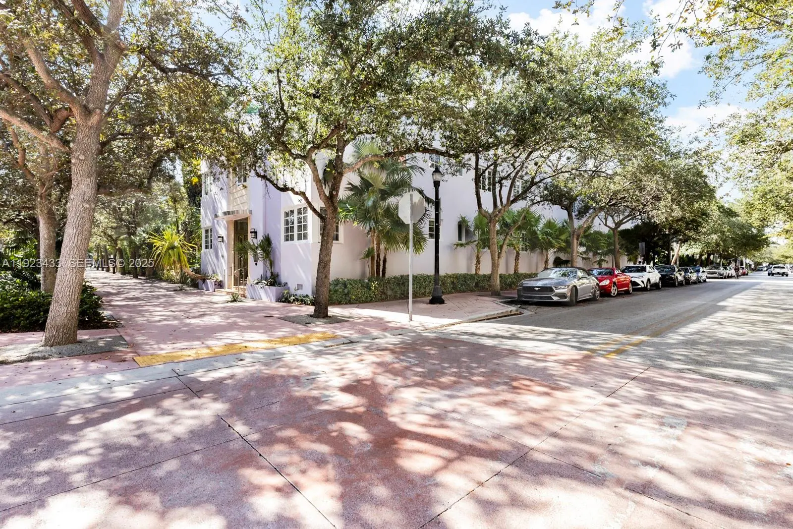 Photo of Listing #A11923433