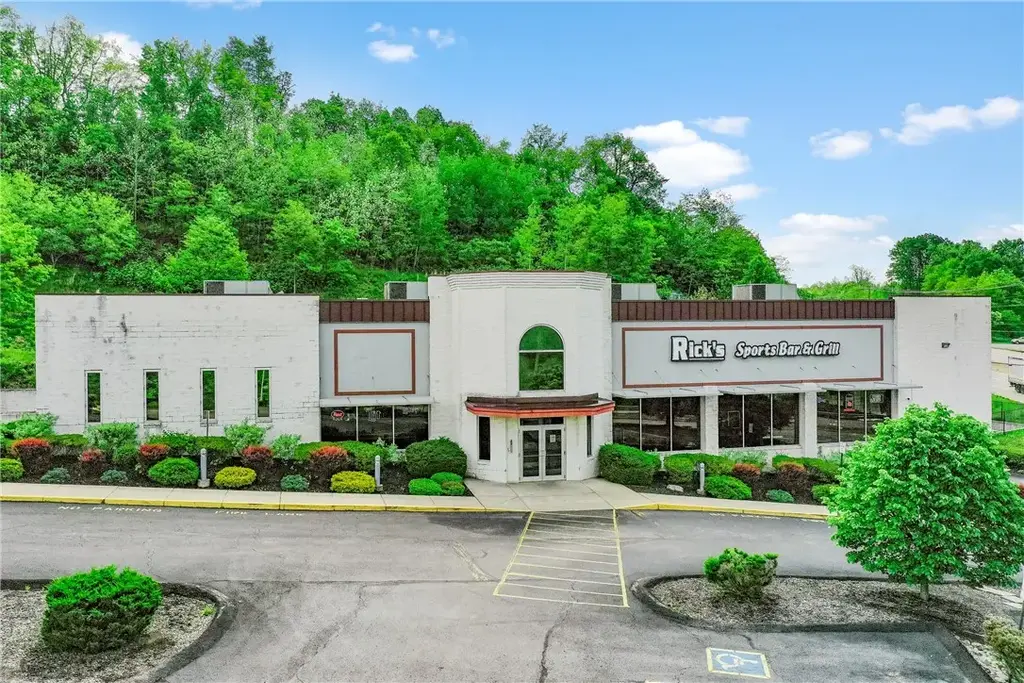 5400 William Penn Highway , Murrysville