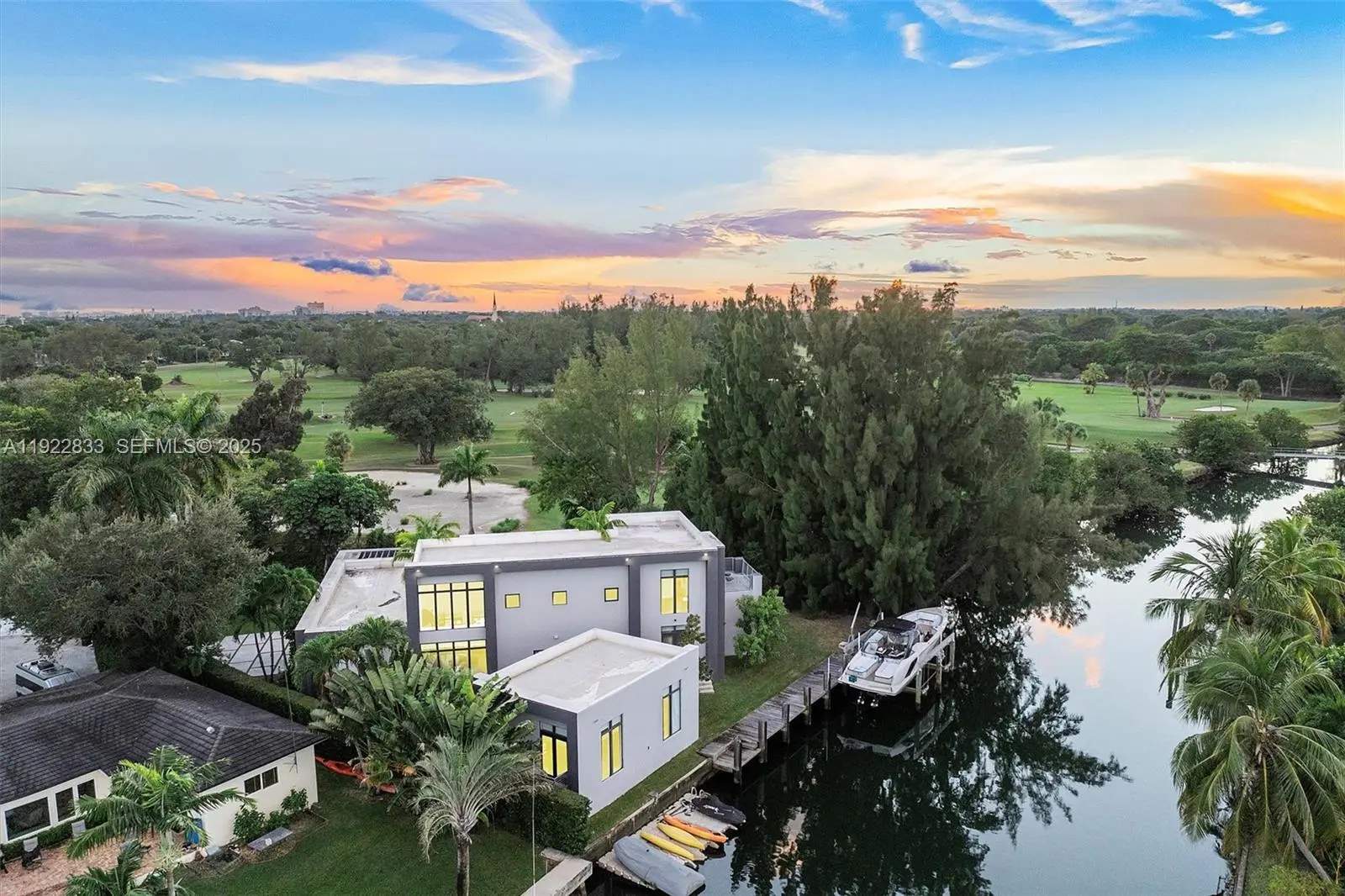 Photo of Listing #A11922833