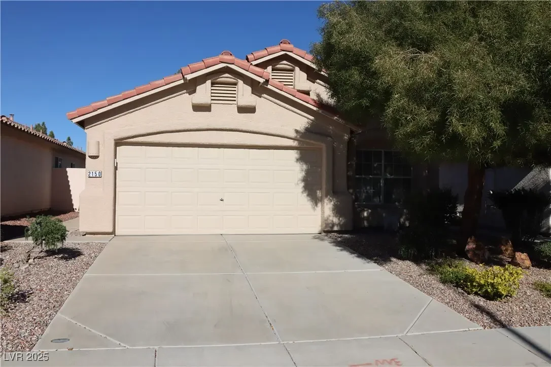 Photo of Listing #2738469