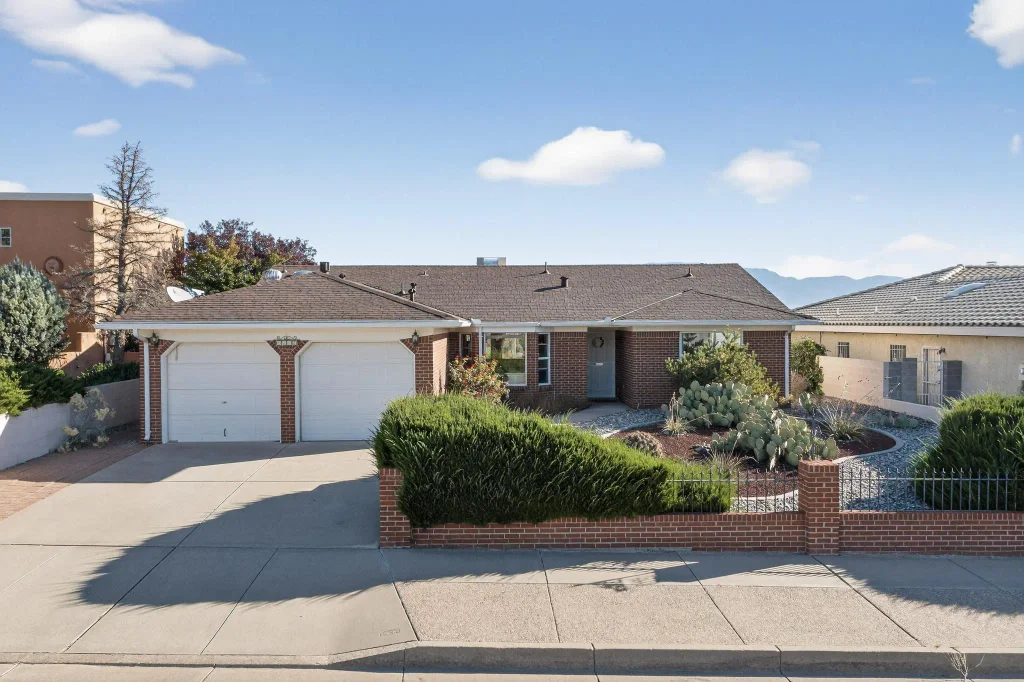 8116 Fairmont Drive Nw, Albuquerque