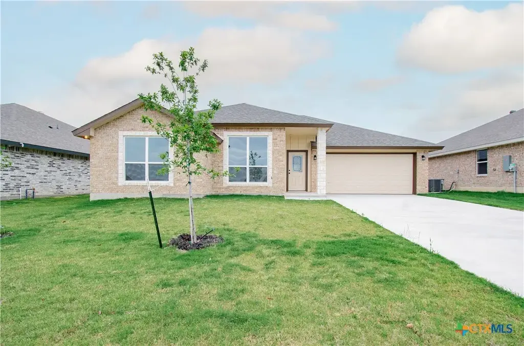 2558 Cowgirl Trail, Belton