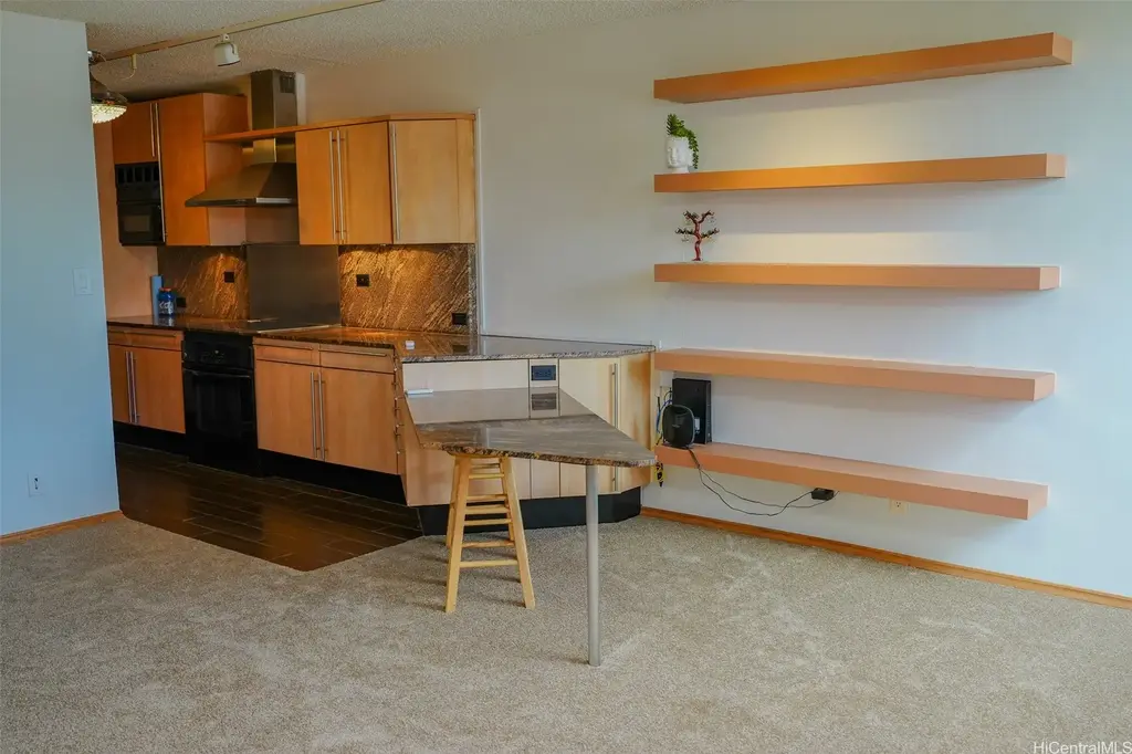 (unit #805) 2092 Kuhio Avenue, Honolulu