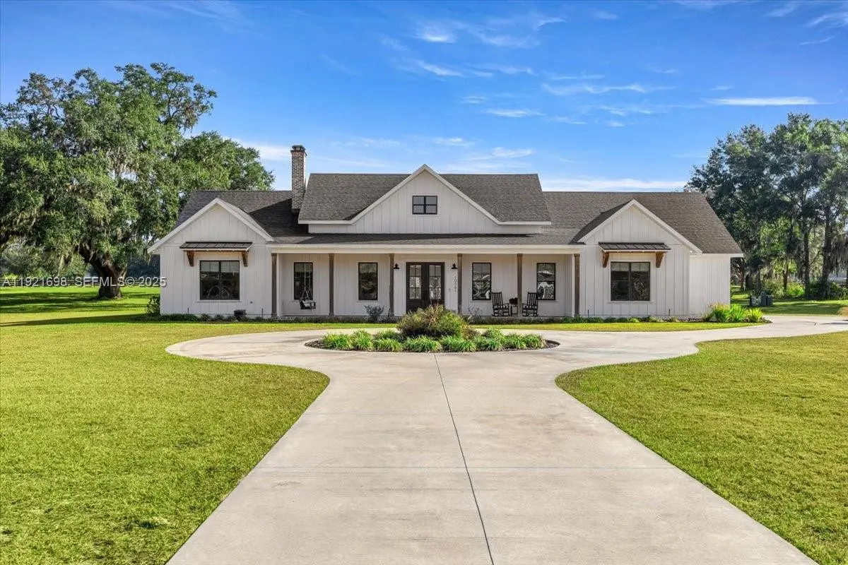 Photo of Listing #A11921698