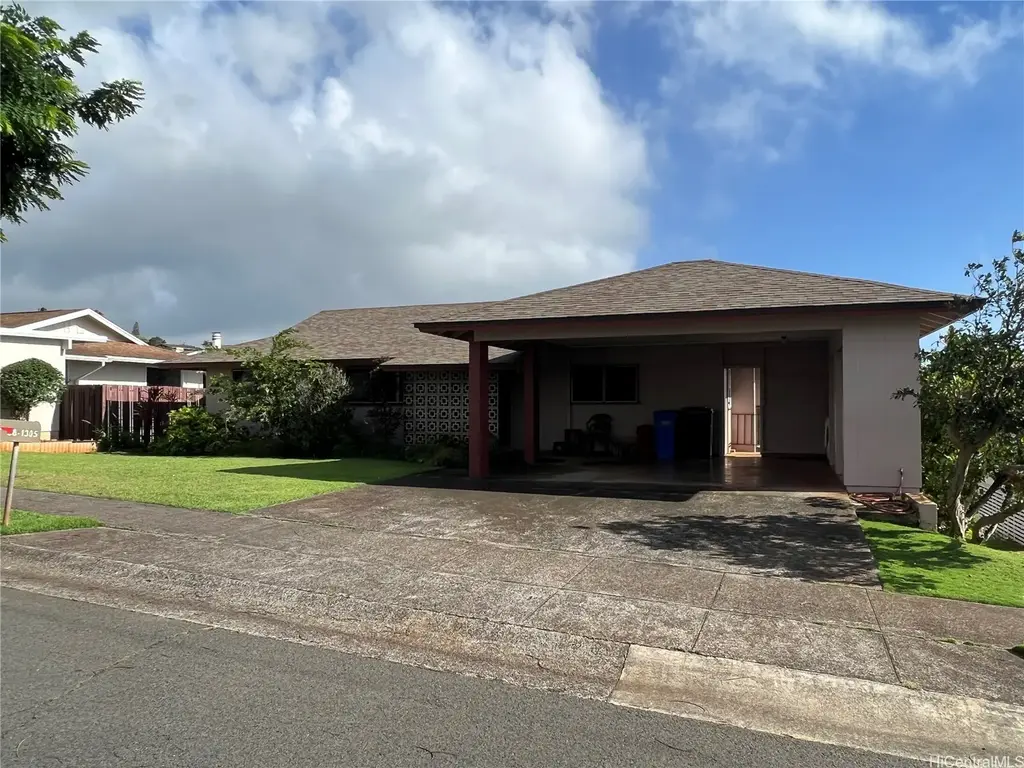 98-1305 Akaaka Street, Aiea