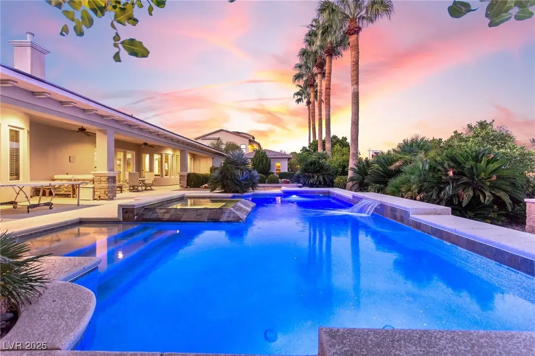 Photo of Listing #2738365