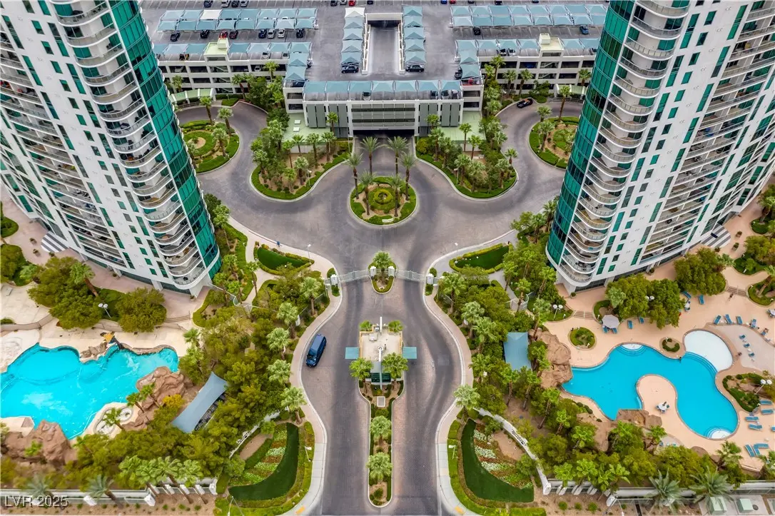 Photo of Listing #2738904