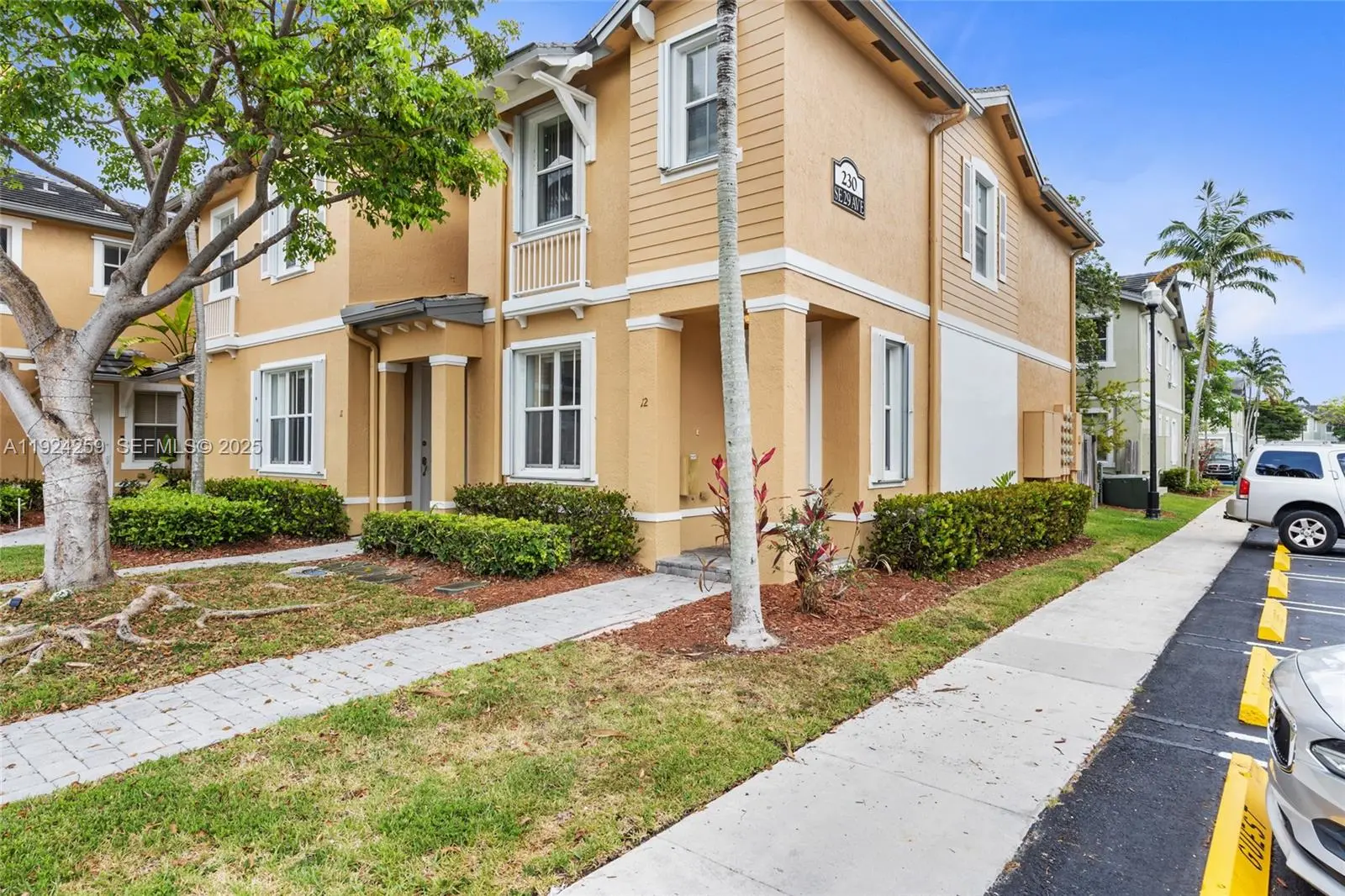 Photo of Listing #A11924259