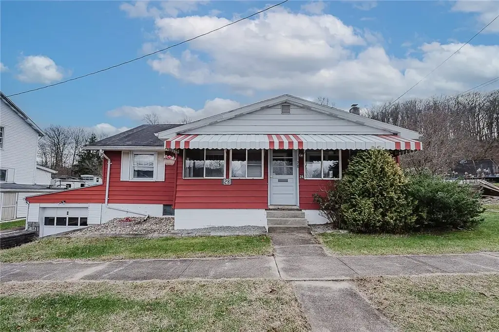 28 Indiana Avenue , Avonmore