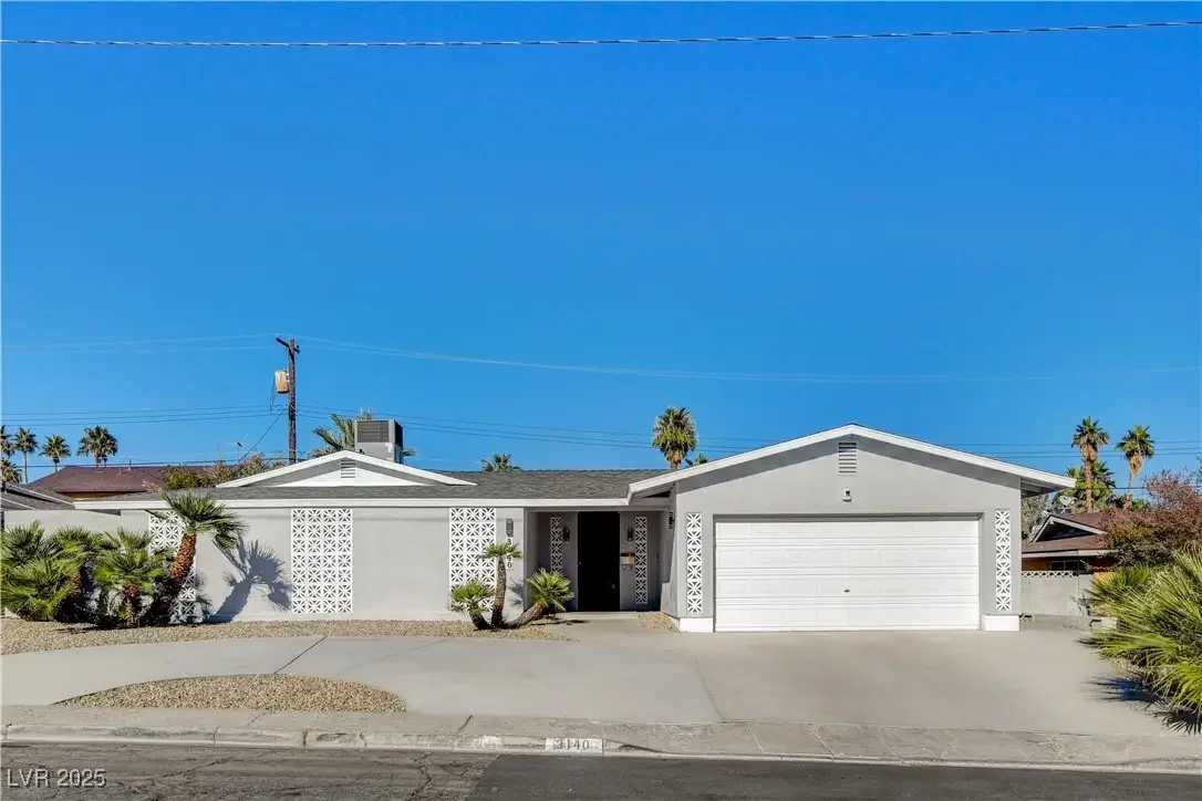 Photo of Listing #2738593