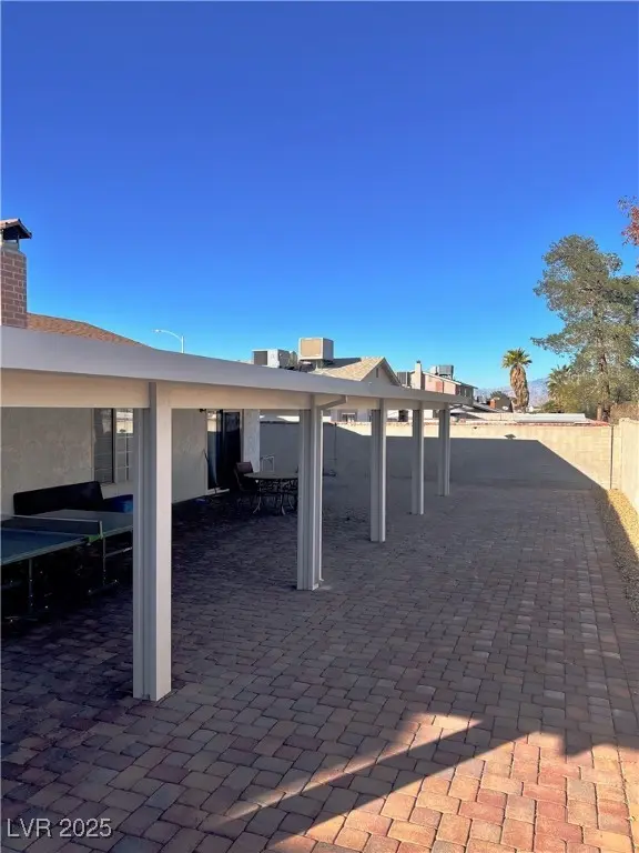 Photo of Listing #2738590