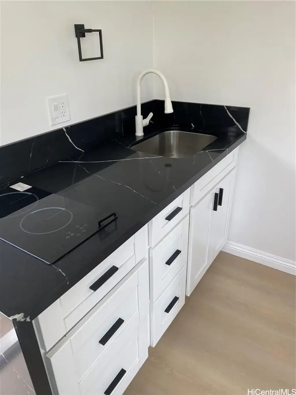 304 Wyllie Street # Studio, Honolulu