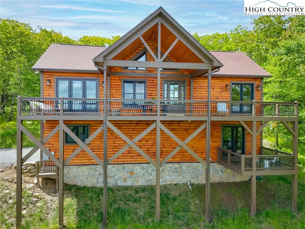 543 Broken Arrow Trail, Boone