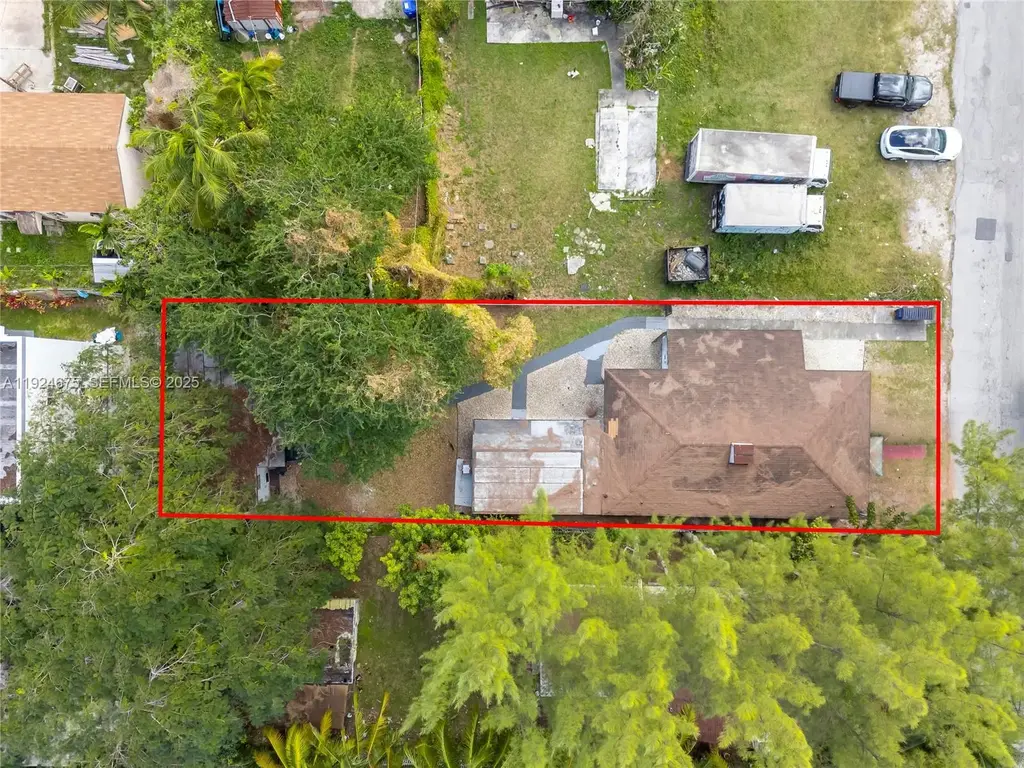 7525 Ne Miami Ct, Miami