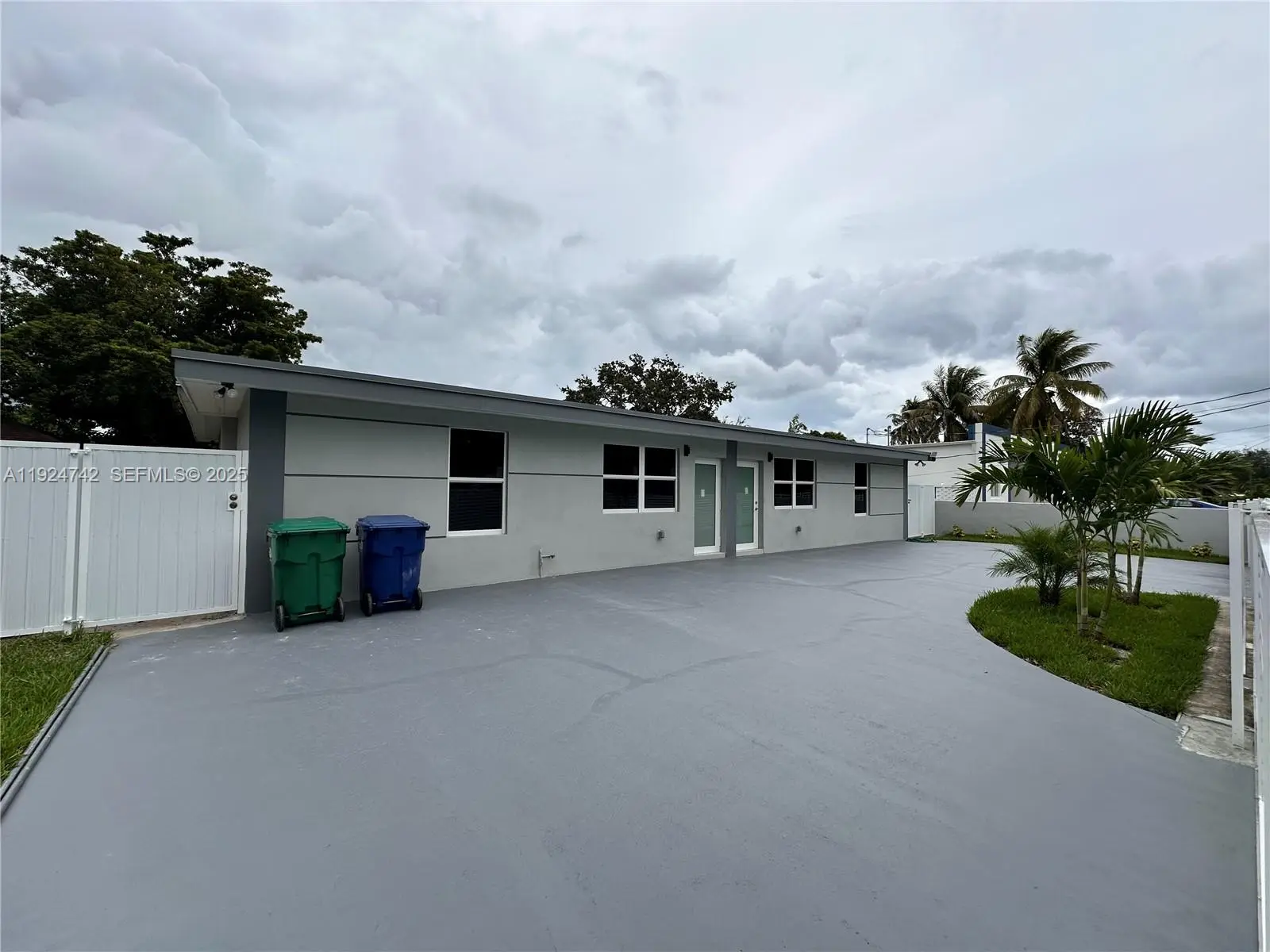 Photo of Listing #A11924742