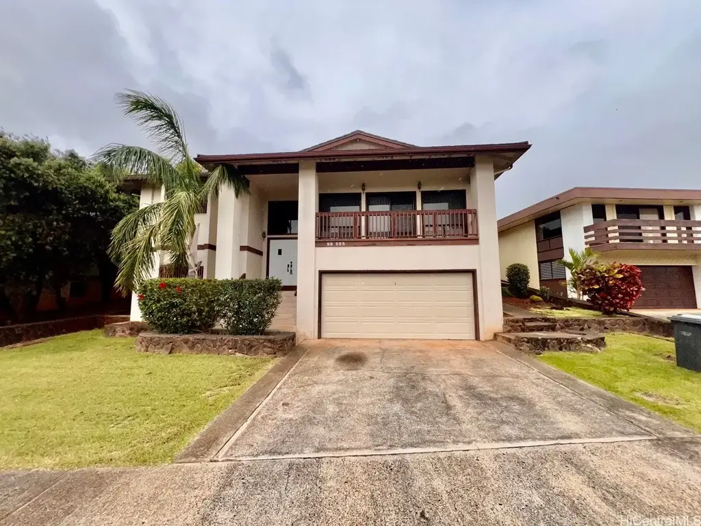 98-595 Aloalii Street, Aiea