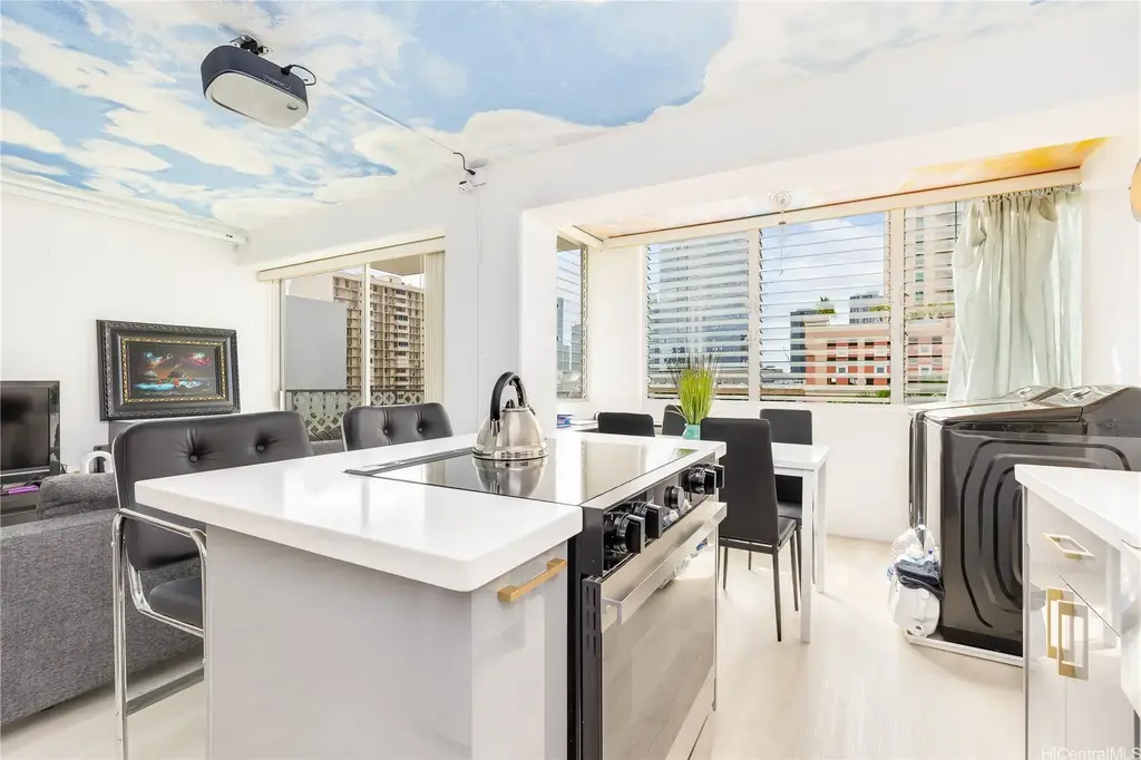 818 S King Street # 707, Honolulu