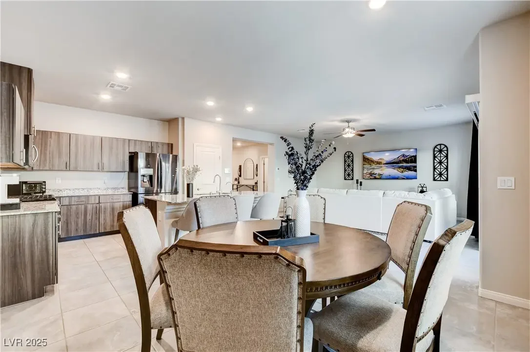 Photo of Listing #2738982