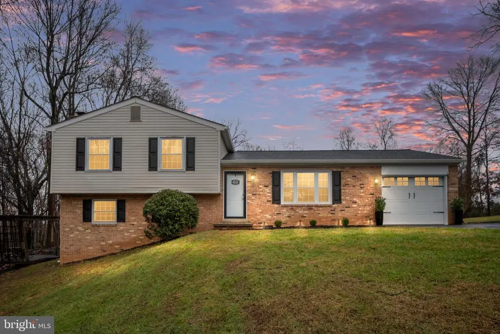 6765 Settlers Ridge Rd, Warrenton