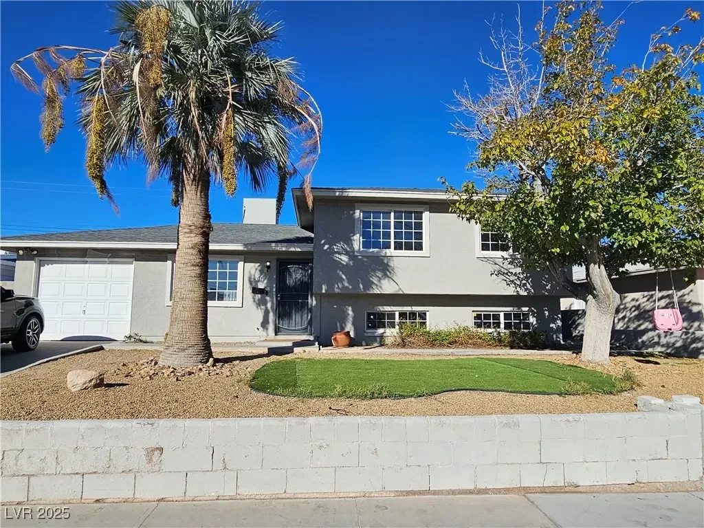 Photo of Listing #2738975