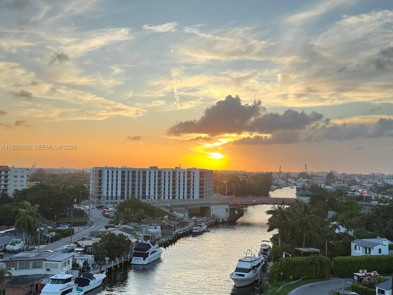 Photo of Listing #A11925352