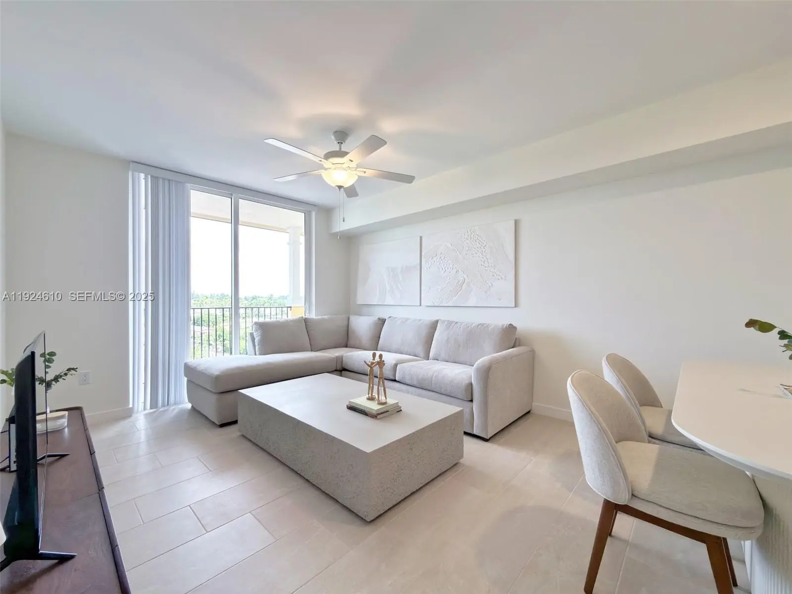 Photo of Listing #A11924610