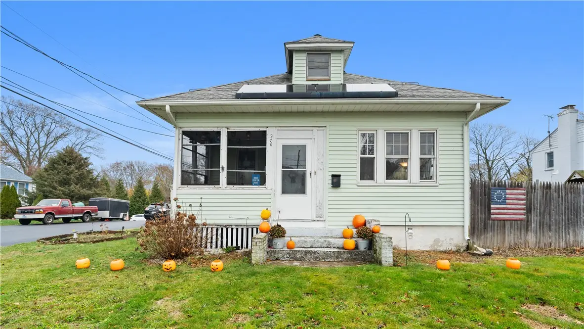 276 Tidewater Dr, Warwick