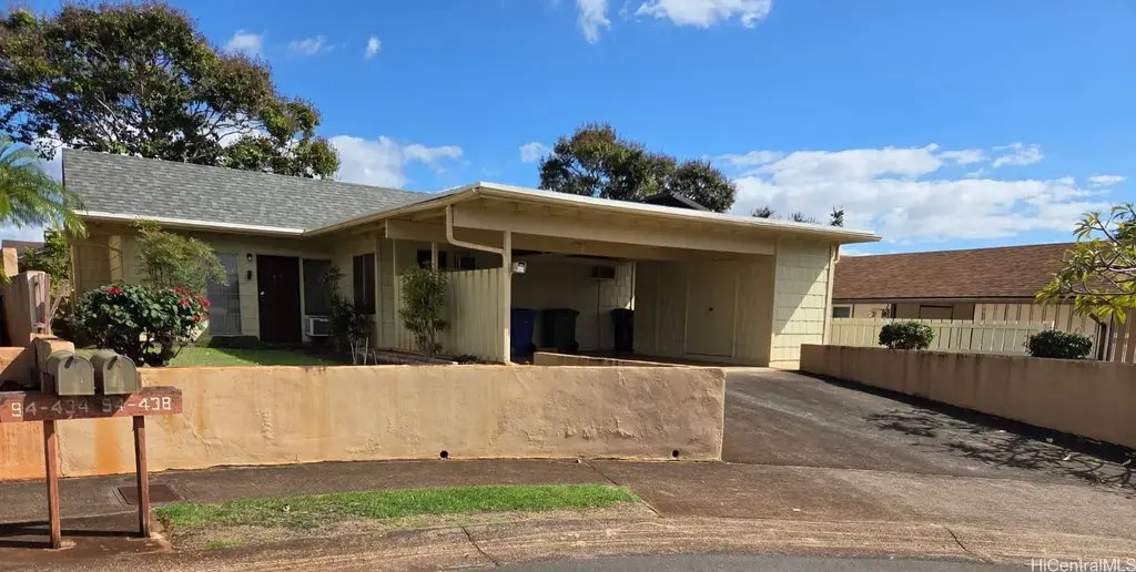 94-438 Keehuhiwa Place, Mililani