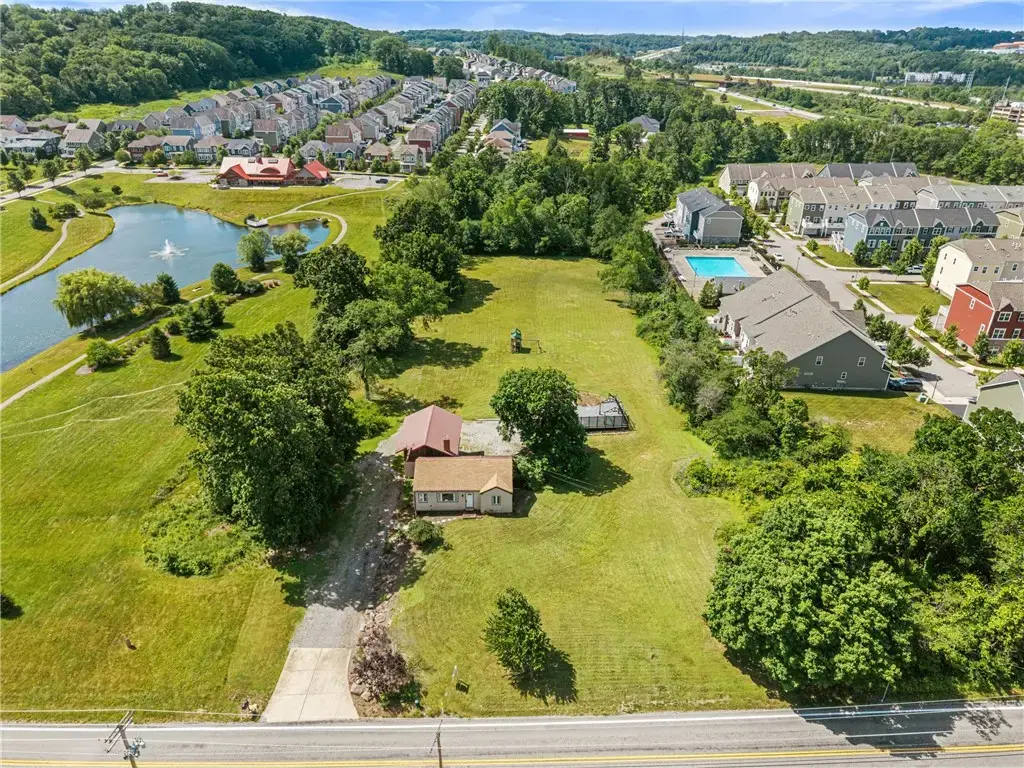 1165 Freeport Road , Marshall