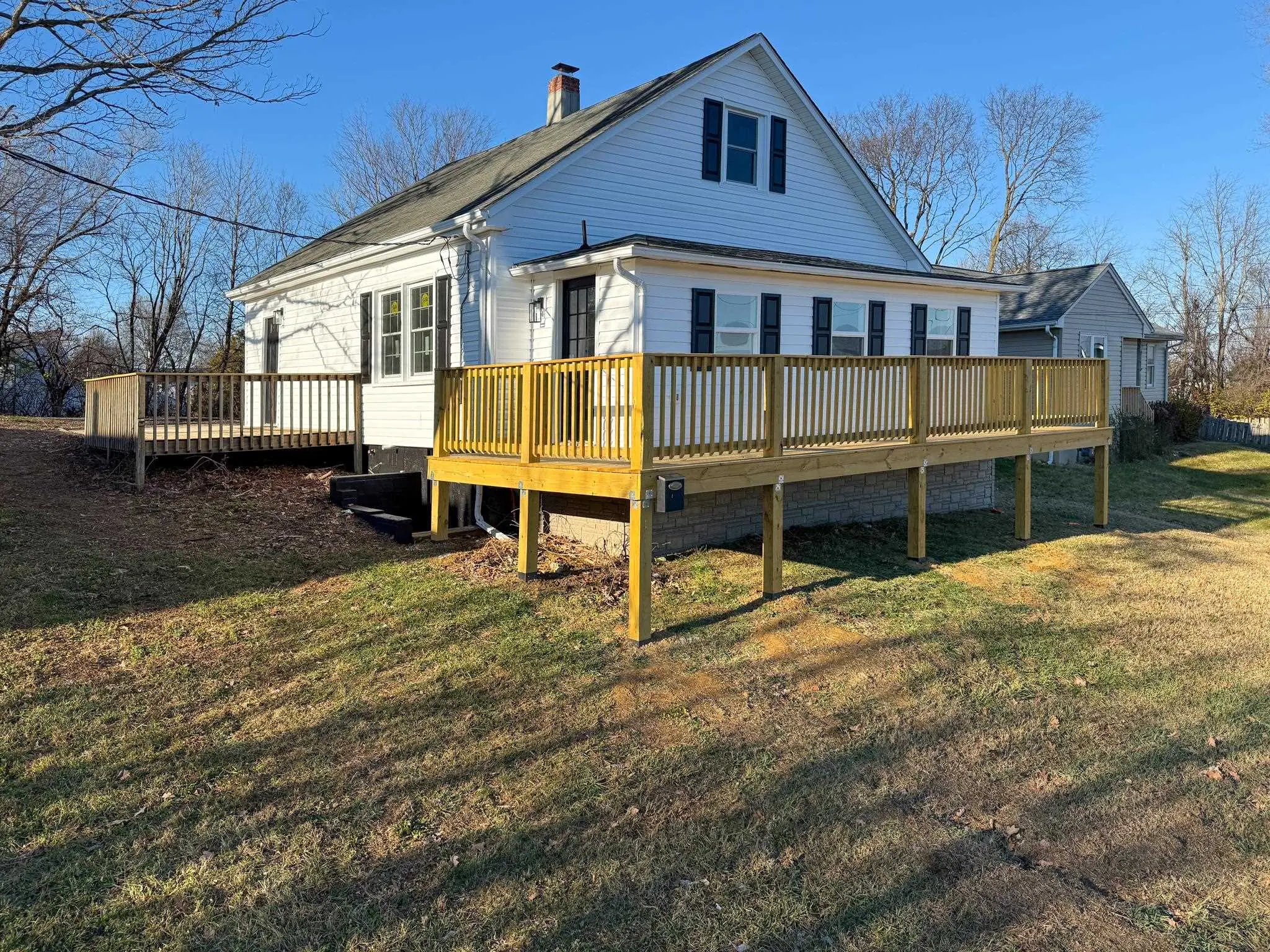 909 Grayson Ave, Waynesboro