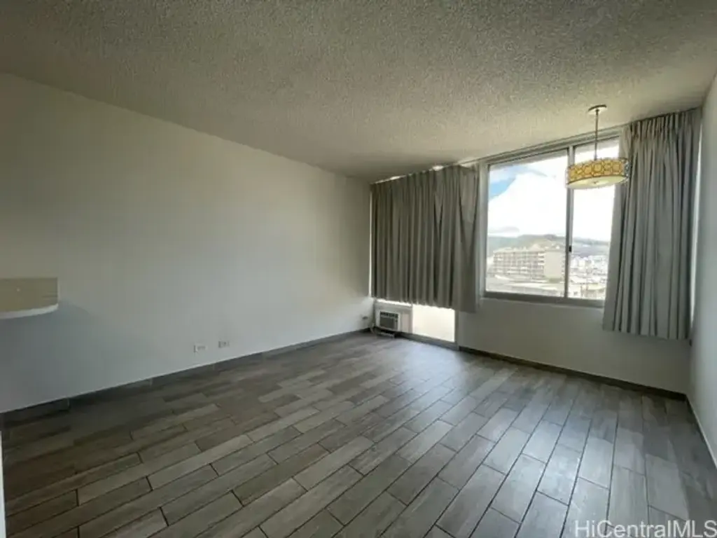 1682 Kalakaua Avenue # 204, Honolulu