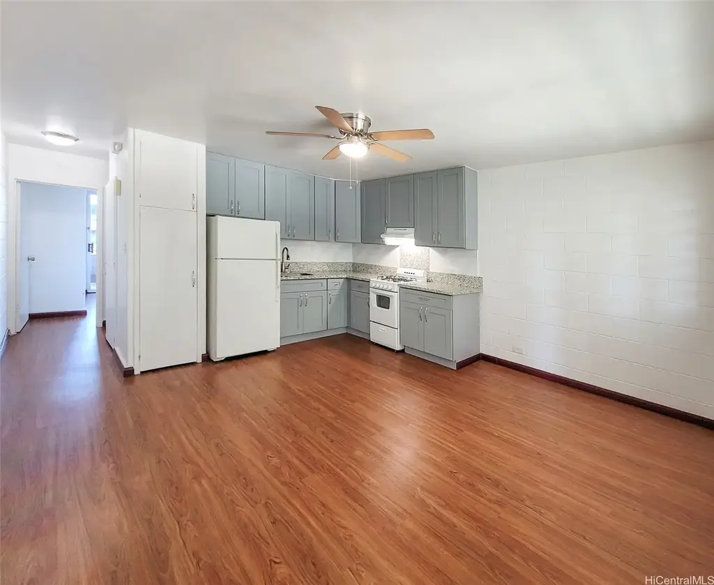1555 Pensacola Street # 302, Honolulu